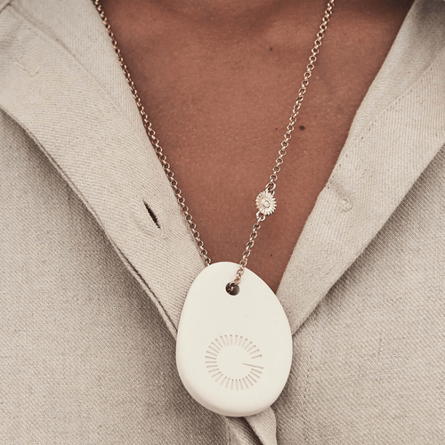 CERAMIC PEBBLE - white&gold