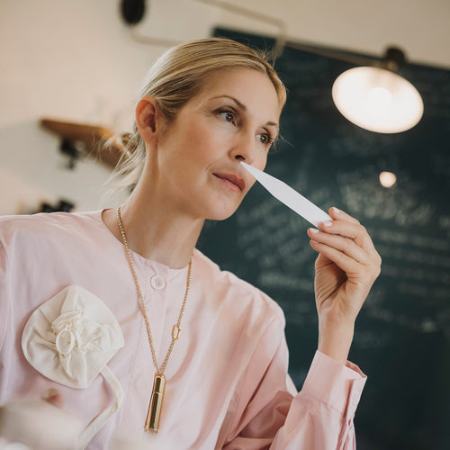 Eau De Parfum Woody Ambery Perfume ROSE PREMIÈRE - 10ml