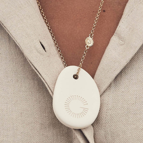 CERAMIC PEBBLE - white/gold