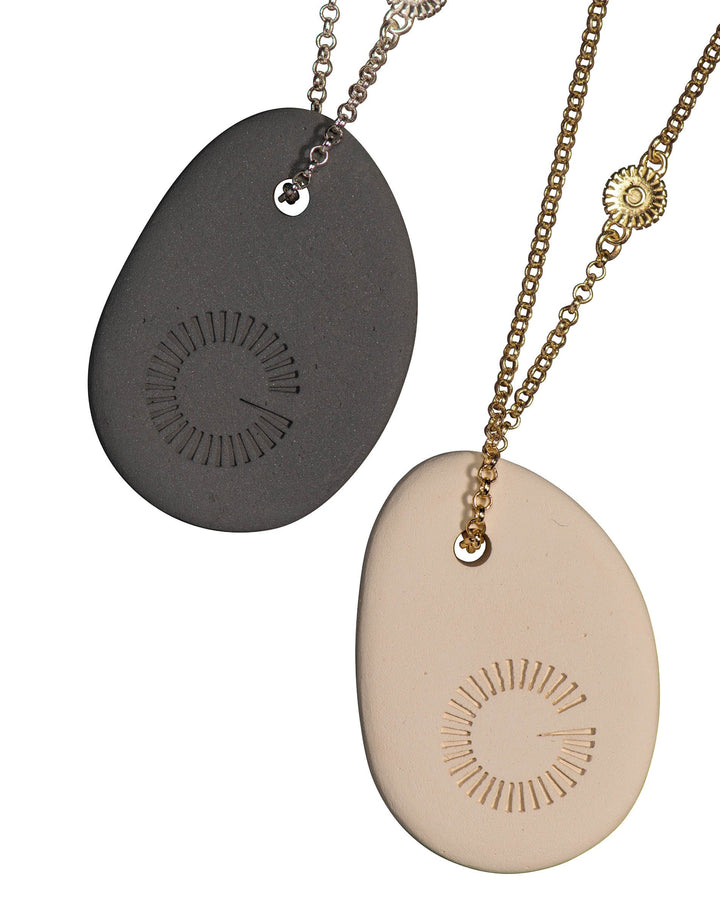 CERAMIC PEBBLE - white/gold