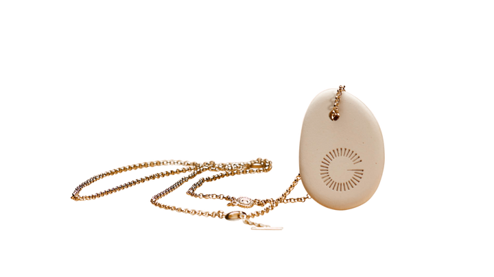 CERAMIC PEBBLE - white/gold